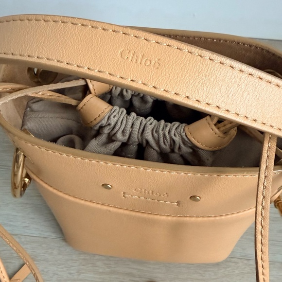 Chloe Roy Bucket Bag Small - Picture 4 of 8